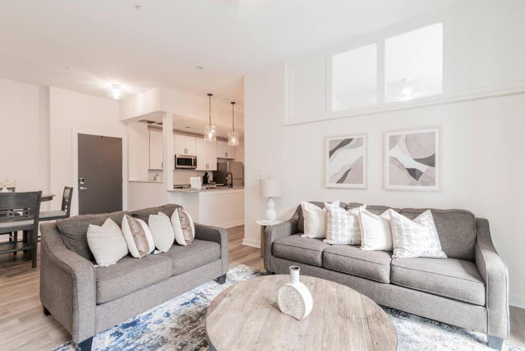 Charming Cozy Apartment With Wi-Fi & Free Parking Charlotte Ngoại thất bức ảnh