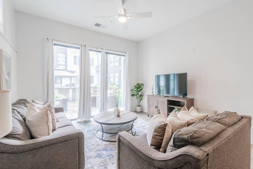 Charming Cozy Apartment With Wi-Fi & Free Parking Charlotte Ngoại thất bức ảnh